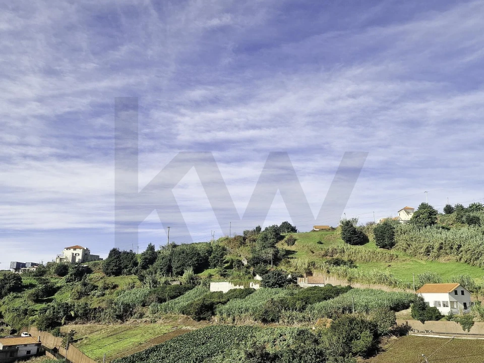 Terreno para Venda em Canhas Foto 1