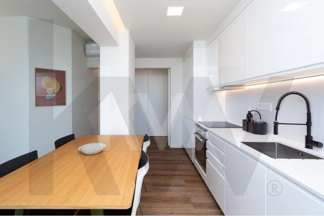 Apartamento T2 para Venda em Ajuda Foto 9