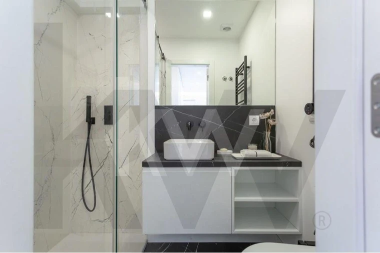 Apartamento T2 para Venda em Ajuda Foto 26
