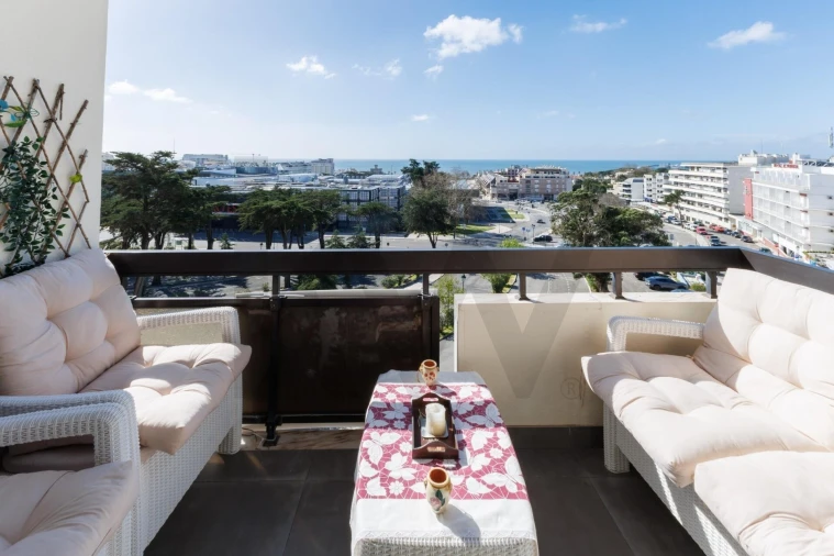 Apartamento T3 para Venda em Cascais e Estoril Foto 1