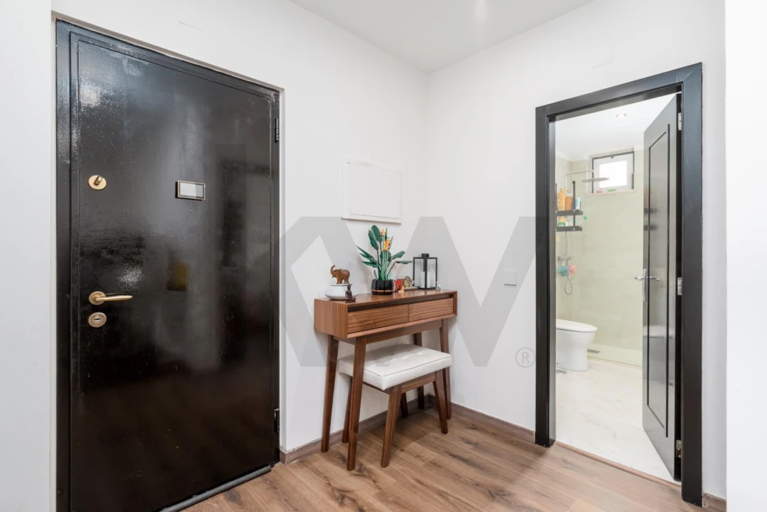 Apartamento T1 para Venda em São Domingos de Rana Foto 9