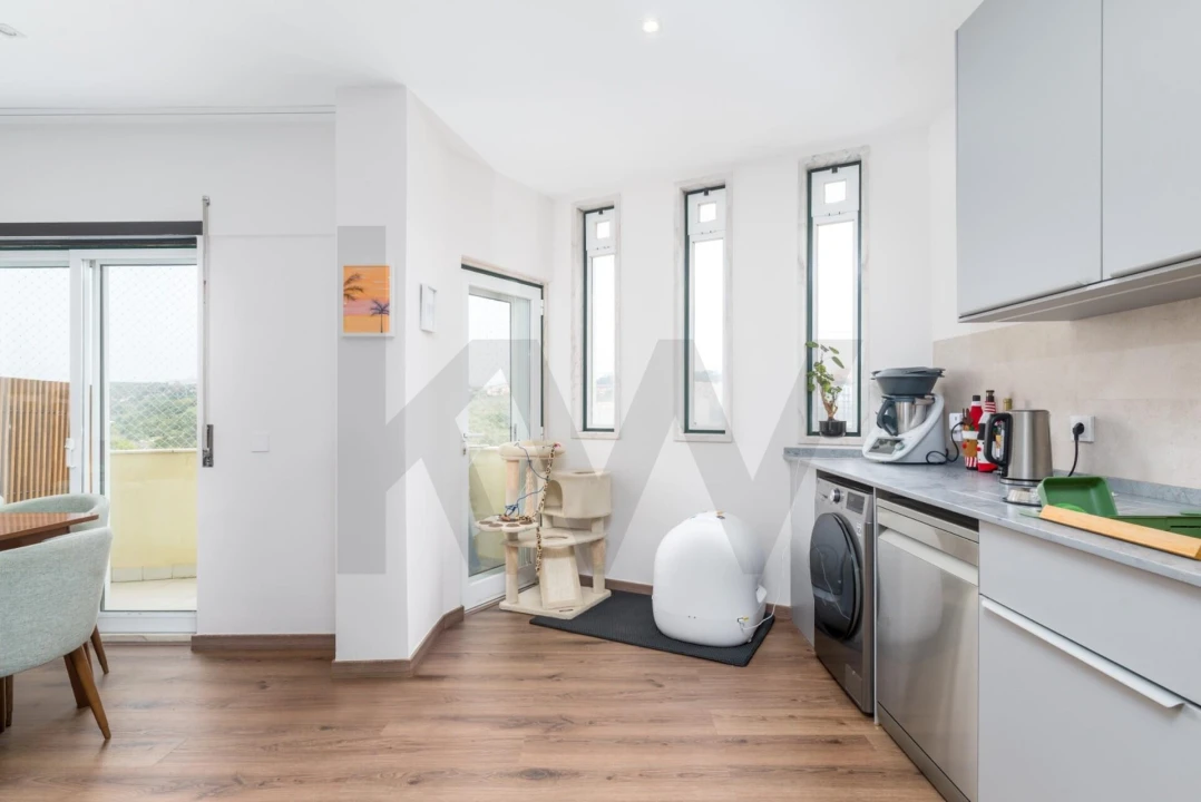 Apartamento T1 para Venda em São Domingos de Rana Foto 8