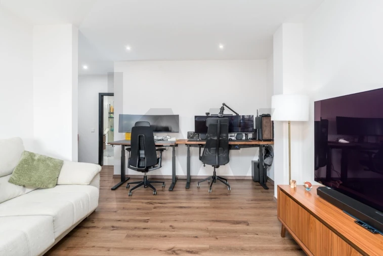 Apartamento T1 para Venda em São Domingos de Rana Foto 3