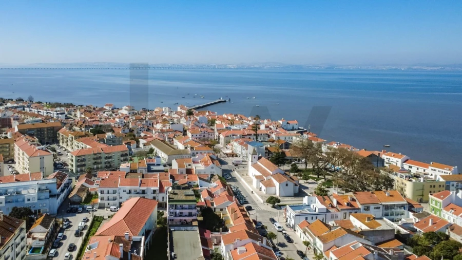 Apartamento T2 para Arrendamento em Alcochete Foto 15