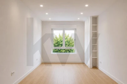 Apartamento T3 para Venda em Queluz e Belas
