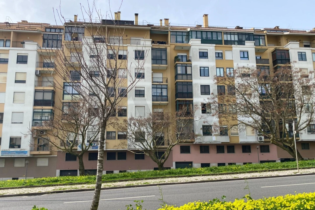 Apartamento T3 para Venda em Queluz e Belas Foto 14