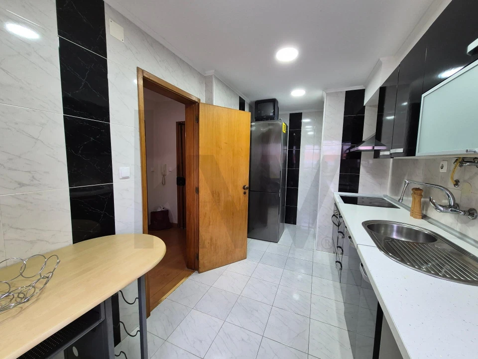 Apartamento T3 para Venda em Algueirão-Mem Martins Foto 8