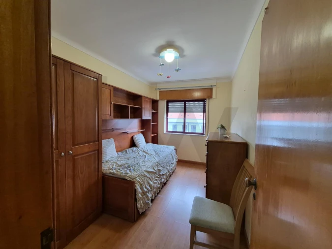 Apartamento T3 para Venda em Algueirão-Mem Martins Foto 3