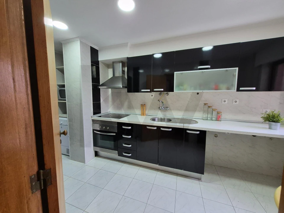 Apartamento T3 para Venda em Algueirão-Mem Martins Foto 7