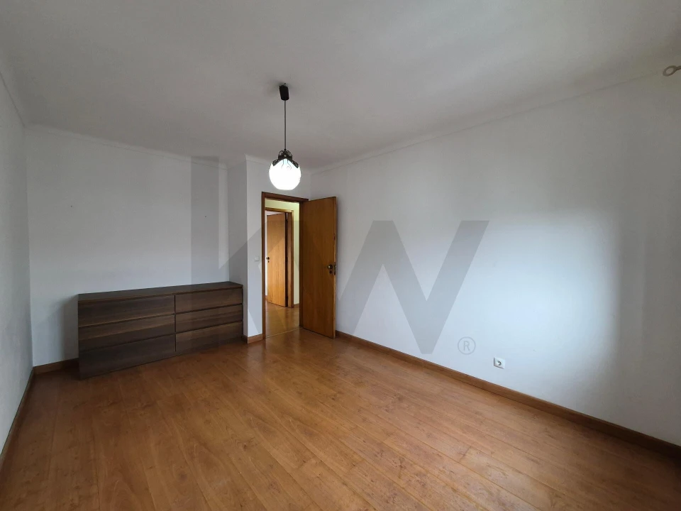 Apartamento T3 para Venda em Algueirão-Mem Martins Foto 6