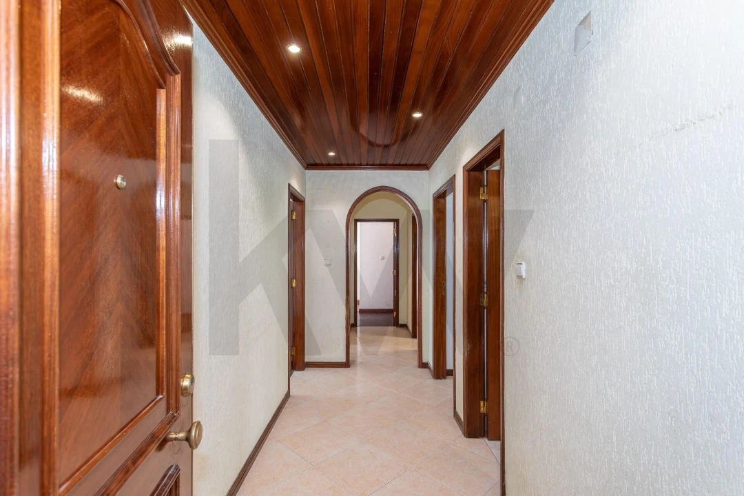 Apartamento T3 para Venda em Ramada e Caneças Foto 1