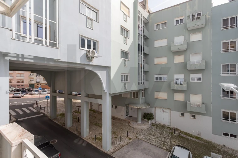 Apartamento T3 para Venda em Ramada e Caneças Foto 15