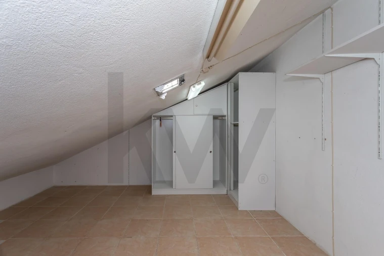 Apartamento T3 para Venda em Ramada e Caneças Foto 27