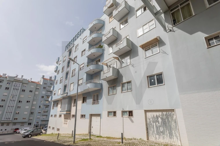 Apartamento T3 para Venda em Ramada e Caneças Foto 32