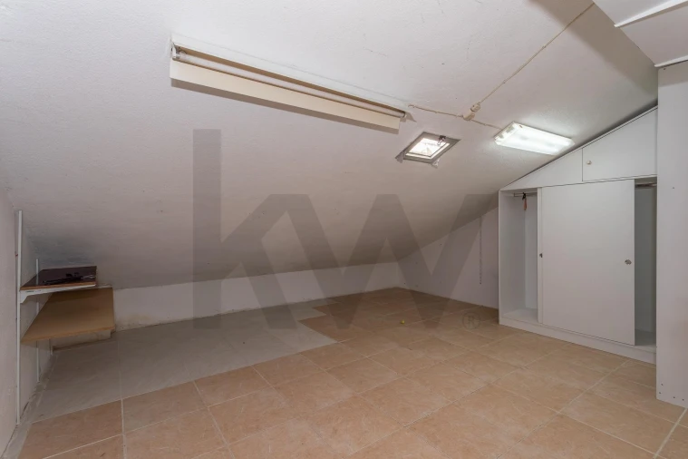 Apartamento T3 para Venda em Ramada e Caneças Foto 26