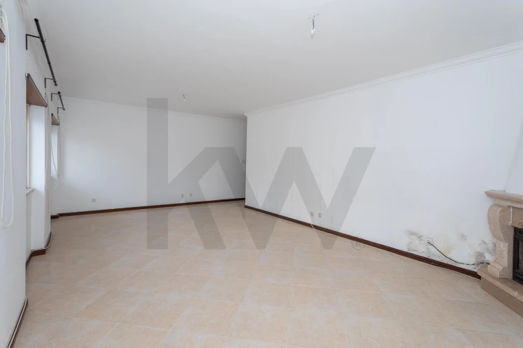 Apartamento T3 para Venda em Ramada e Caneças Foto 6