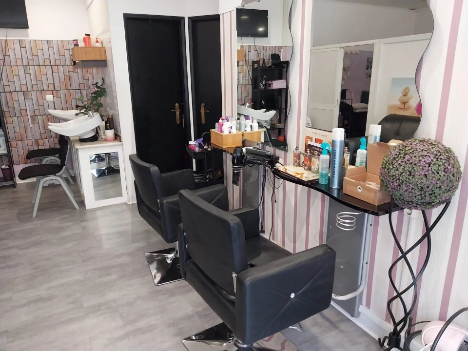 Loja para Arrendamento em Cacém e São Marcos Foto 3