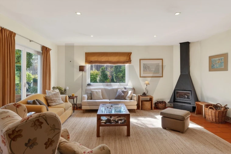 Moradia T4 para Venda em São João das Lampas e Terrugem Foto 12