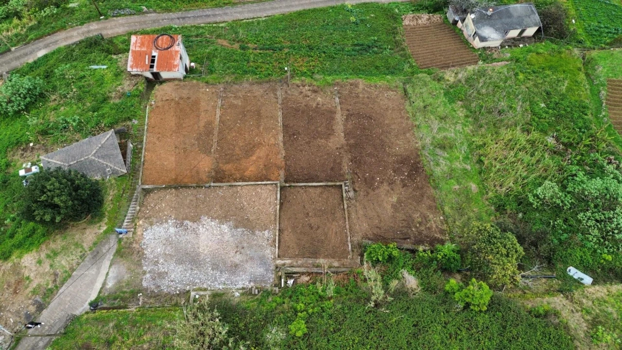 Terreno para Venda em Porto da Cruz Foto 10