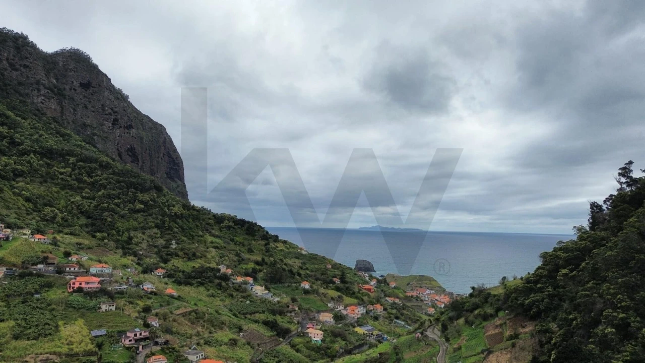 Terreno para Venda em Porto da Cruz Foto 7