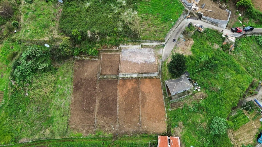 Terreno para Venda em Porto da Cruz Foto 2