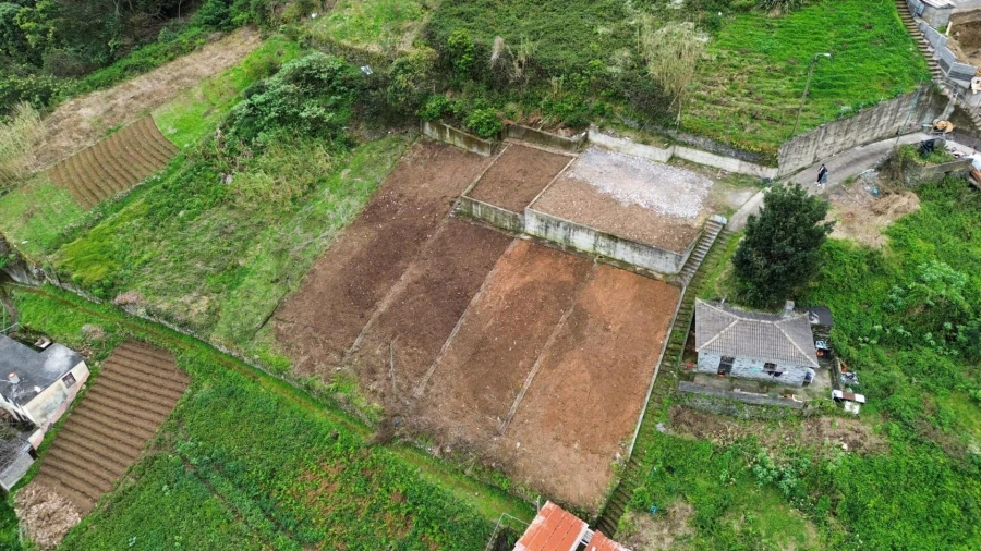 Terreno para Venda em Porto da Cruz Foto 3