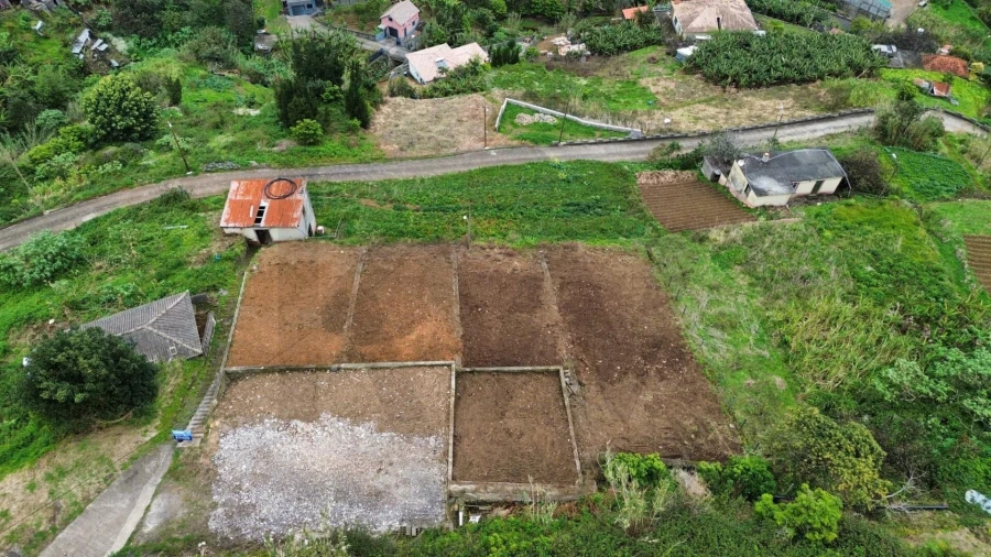 Terreno para Venda em Porto da Cruz Foto 11