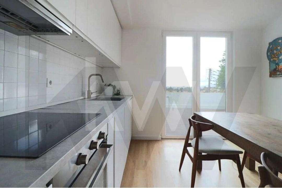 Moradia T2 para Venda em Ajuda Foto 7