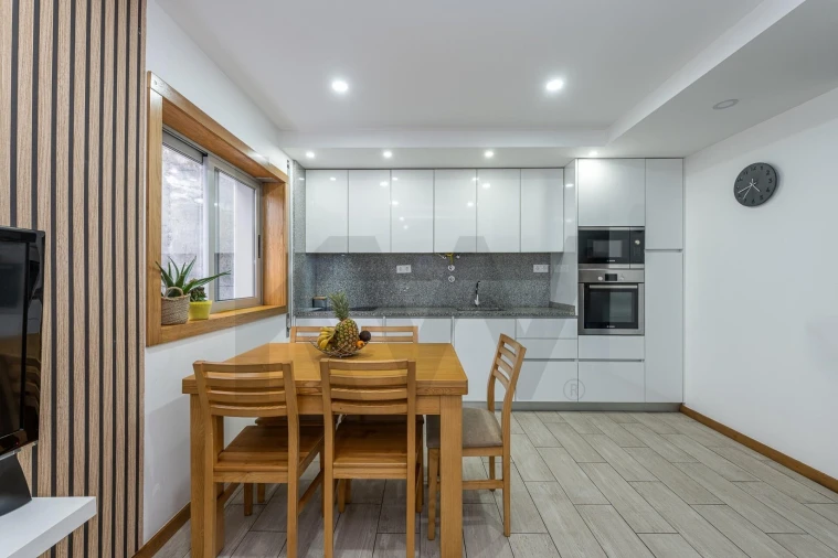 Apartamento T1 para Venda em Subportela, Deocriste e Portela Susã Foto 1