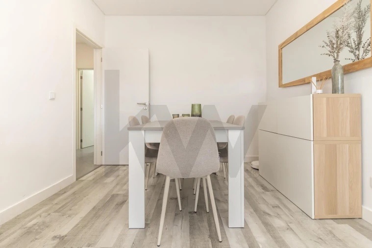 Apartamento T2 para Venda em Seixal, Arrentela e Aldeia de Paio Pires Foto 17