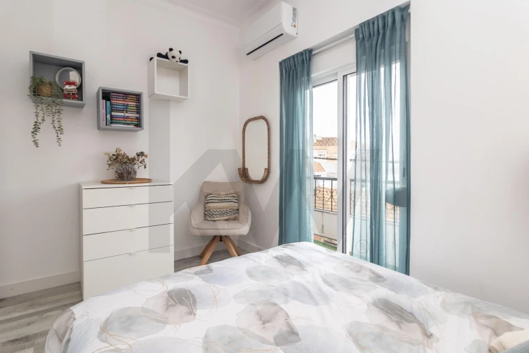 Apartamento T2 para Venda em Seixal, Arrentela e Aldeia de Paio Pires Foto 23