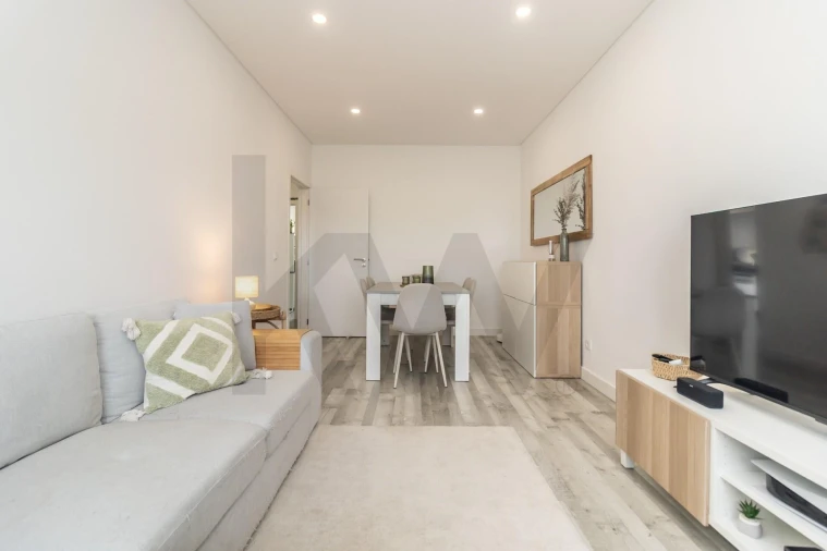 Apartamento T2 para Venda em Seixal, Arrentela e Aldeia de Paio Pires Foto 15