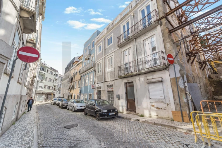 Apartamento T3 para Venda em Santo António Foto 28
