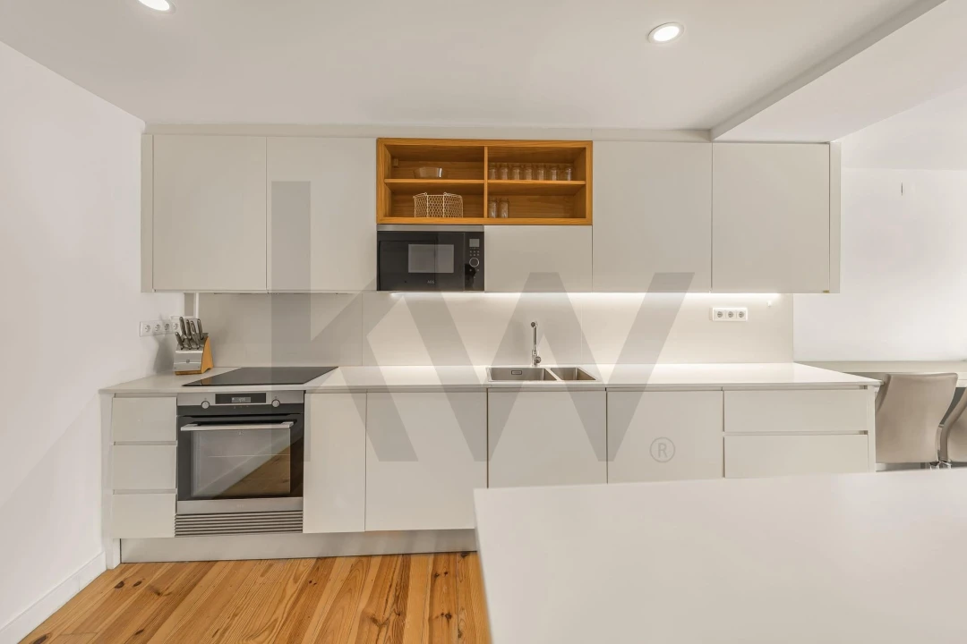 Apartamento T3 para Venda em Santo António Foto 2