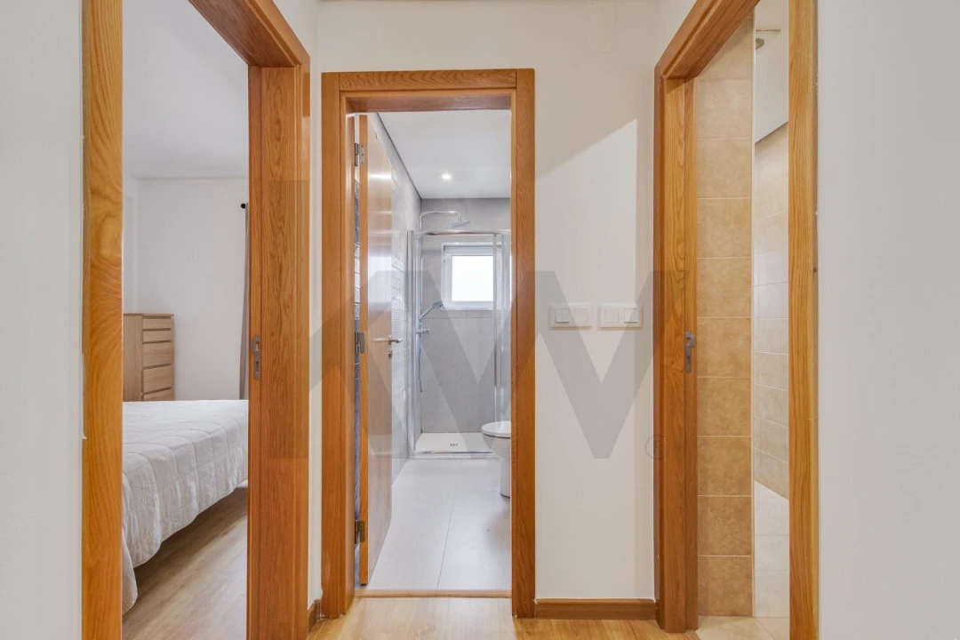 Apartamento T4 para Venda em Águas Livres Foto 11