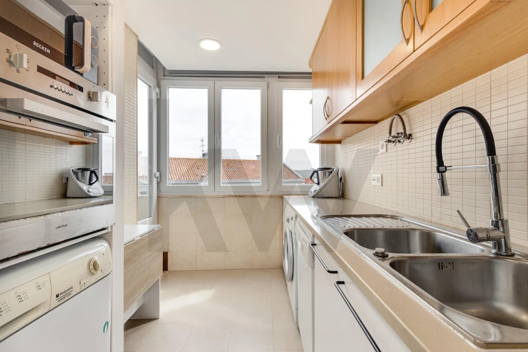 Apartamento T4 para Venda em Águas Livres Foto 7