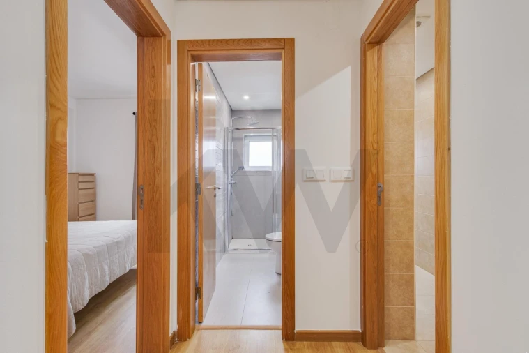 Apartamento T4 para Venda em Águas Livres Foto 11