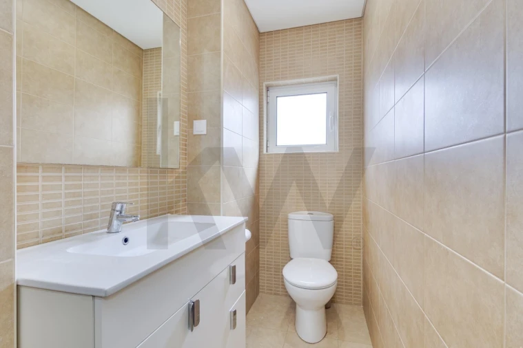 Apartamento T4 para Venda em Águas Livres Foto 20