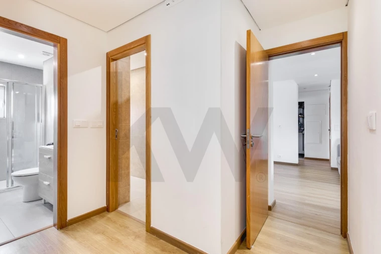 Apartamento T4 para Venda em Águas Livres Foto 10