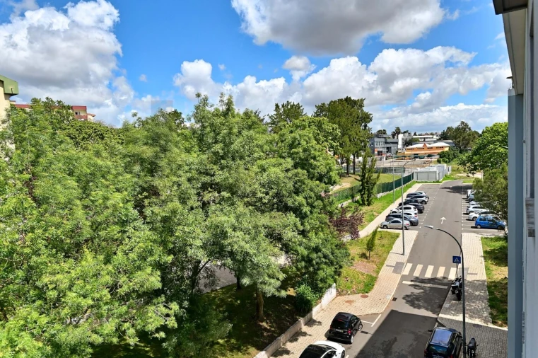 Apartamento T4 para Venda em Águas Livres Foto 22