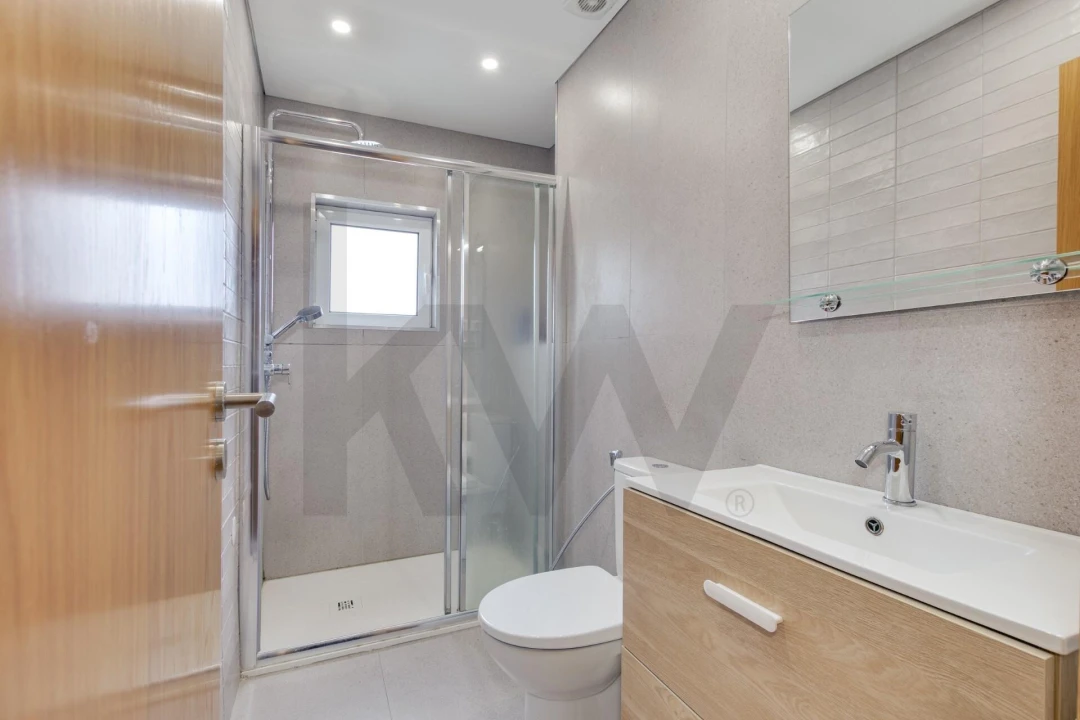 Apartamento T4 para Venda em Águas Livres Foto 19