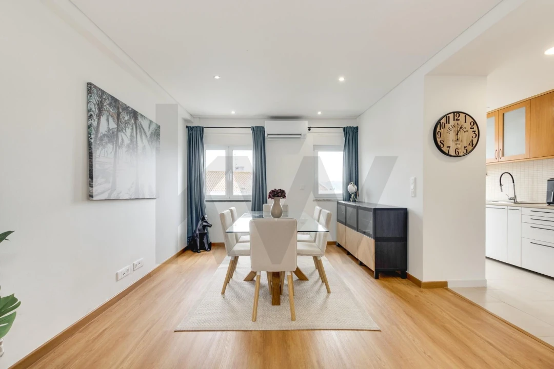 Apartamento T4 para Venda em Águas Livres Foto 4