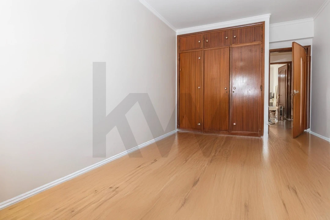 Apartamento T2 para Venda em São Domingos de Rana Foto 11