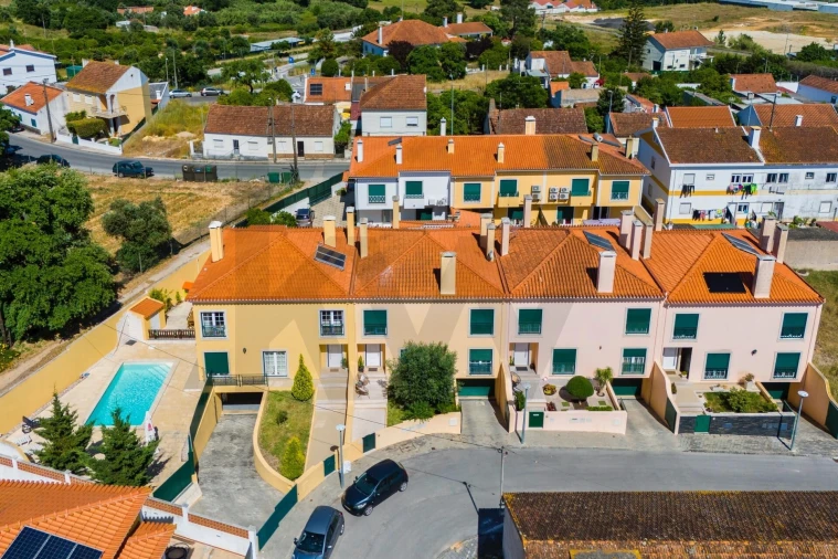 Moradia T4 para Venda em Romeira e Várzea Foto 37