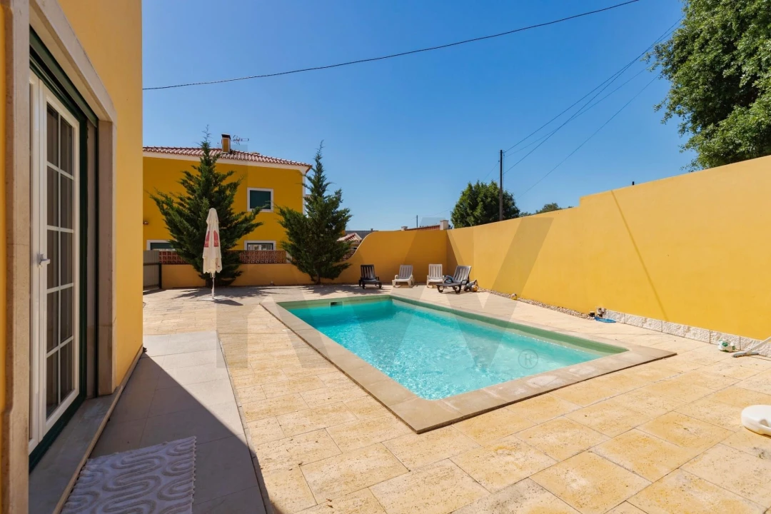 Moradia T4 para Venda em Romeira e Várzea Foto 4