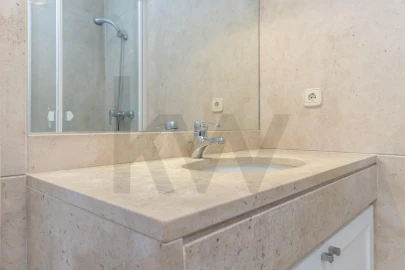 Moradia T4 para Arrendamento em Estrela