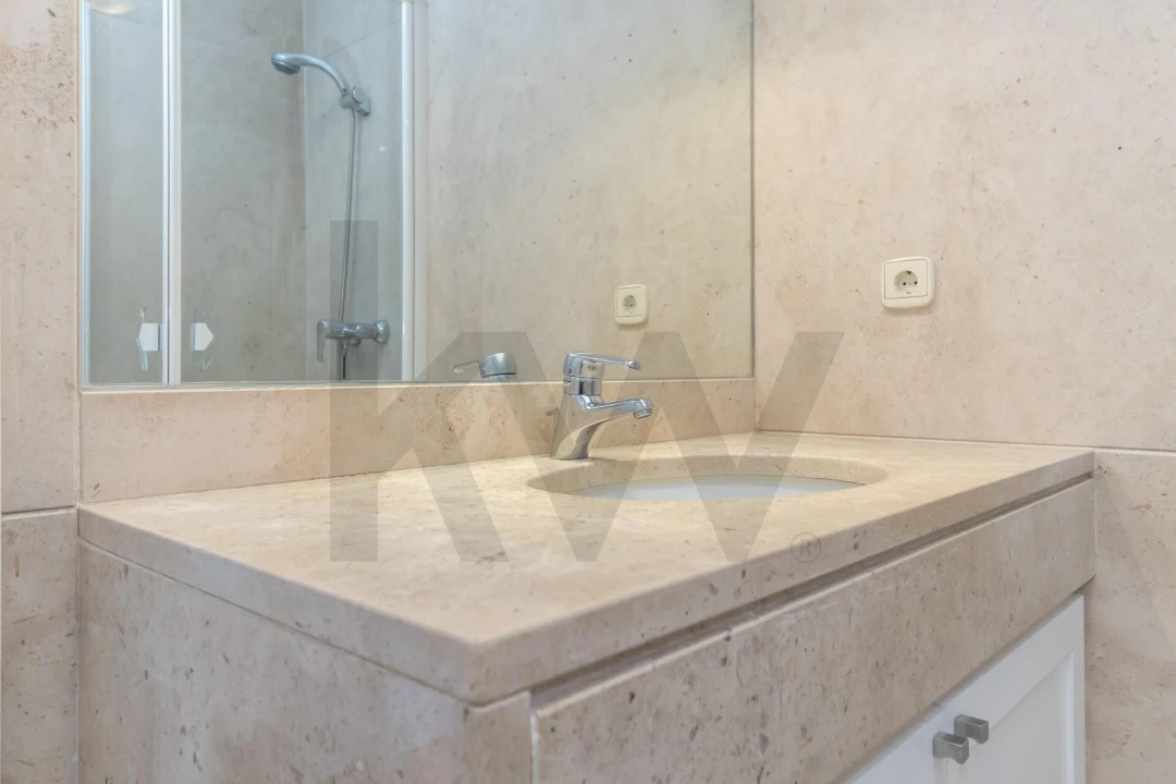 Moradia T4 para Arrendamento em Estrela Foto 27