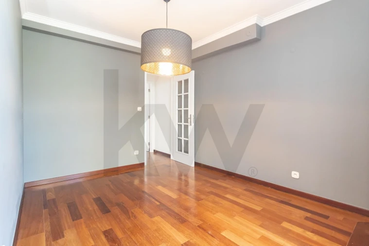 Moradia T4 para Arrendamento em Estrela Foto 19