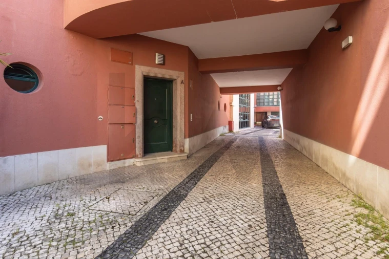 Moradia T4 para Arrendamento em Estrela Foto 44