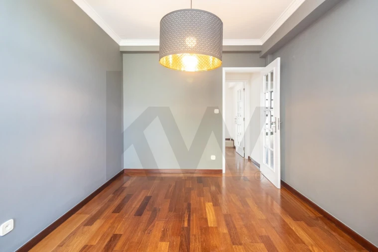 Moradia T4 para Arrendamento em Estrela Foto 20